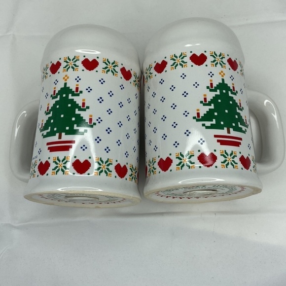 NEW AVENUES HomeSpun Holiday Holiday Tree Salt and Pepper Shakers Vintage 1984 - Picture 9 of 15